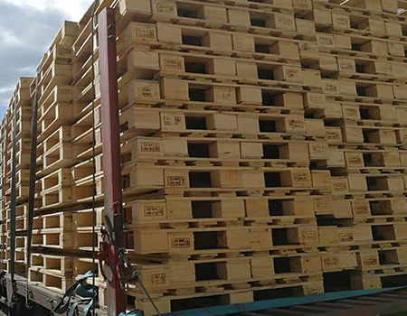 為什么高端設(shè)備離不開木包箱?昆明木包箱廠家直